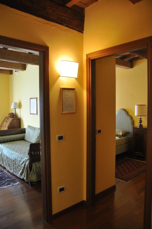 Piazza Nova Guest House Ferrara Pokój zdjęcie