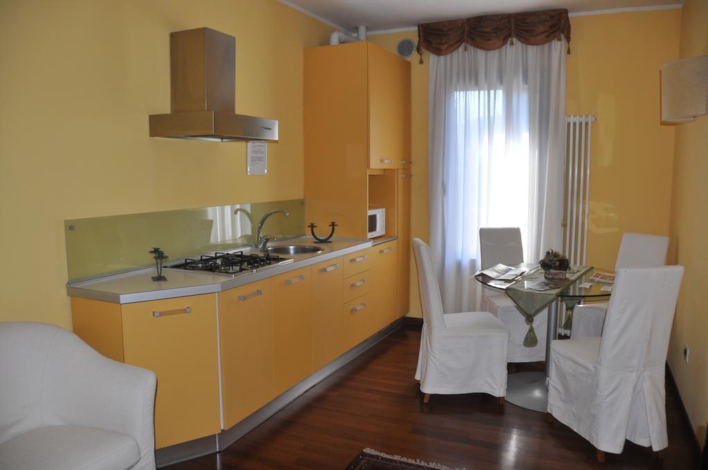 Piazza Nova Guest House Ferrara Pokój zdjęcie
