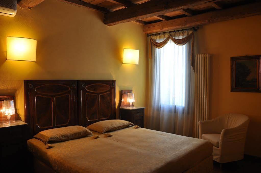 Piazza Nova Guest House Ferrara Zewnętrze zdjęcie